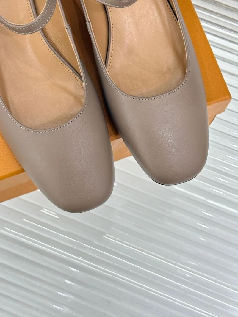 Tods Shoes Sleek 7167