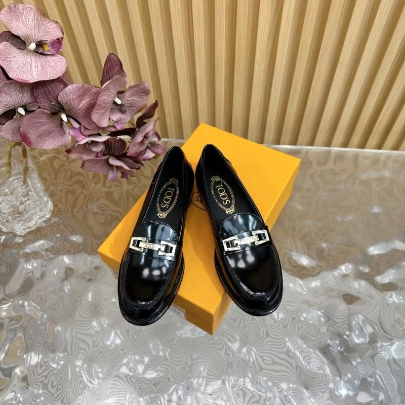 Durable Tods Shoes 8760