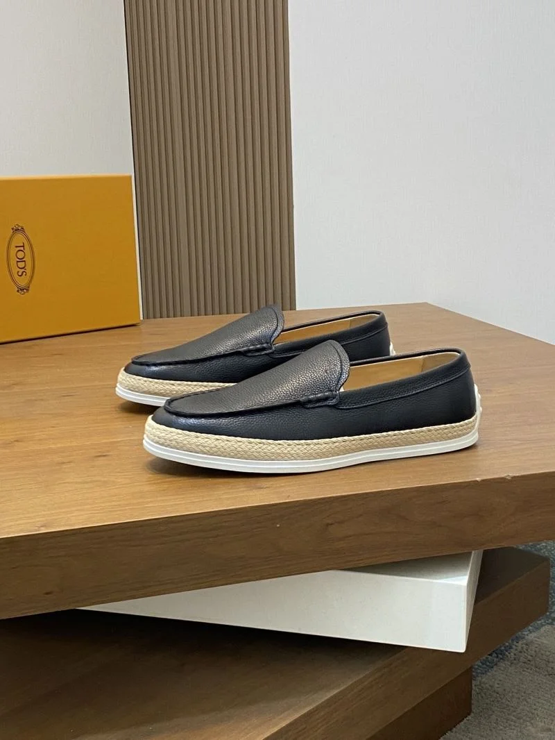 WeatherProof Tods Shoes 13301
