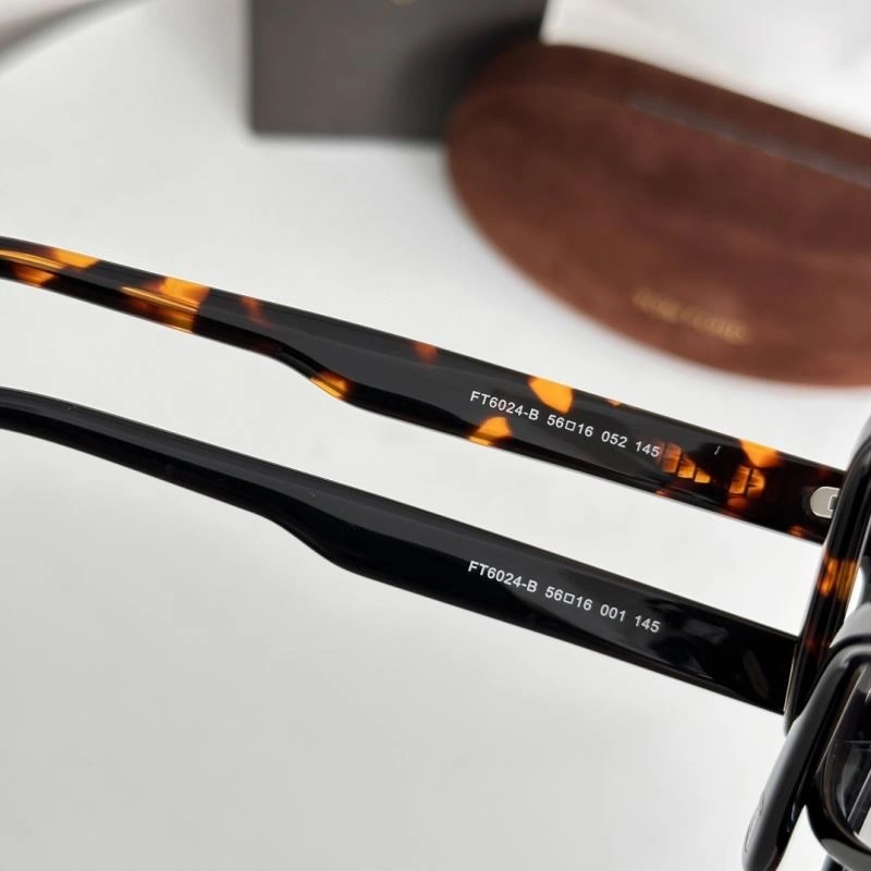 Tom Ford Sunglasses Classic 282337