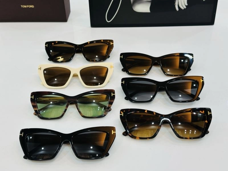 Tom Ford Sunglasses EasyMatch 282336