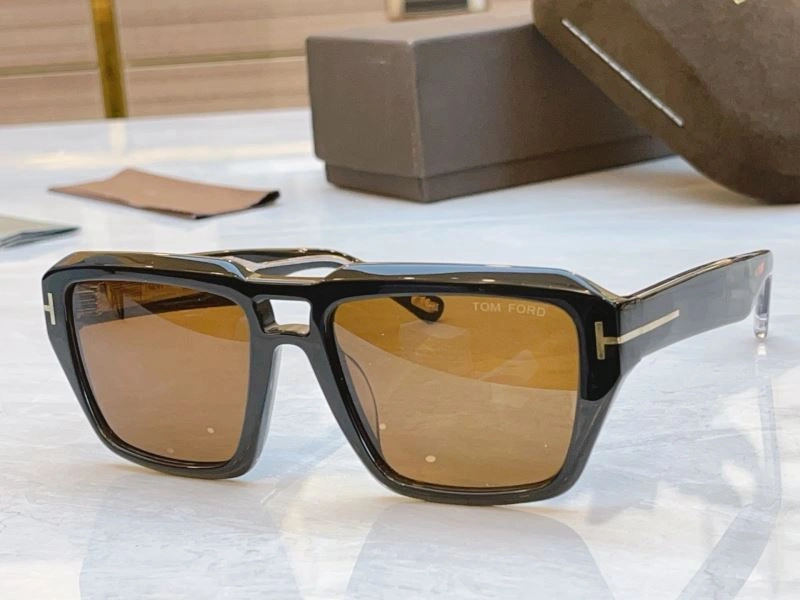 Seasonal Tom Ford Sunglasses 282334