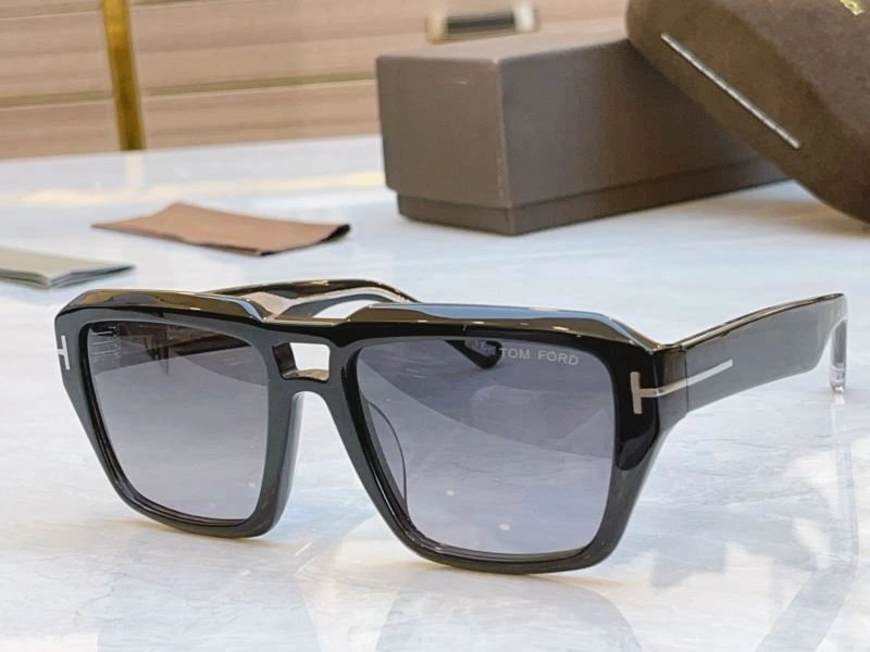 Seasonal Tom Ford Sunglasses 282334