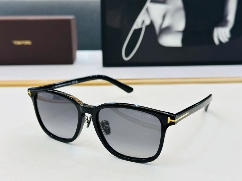 FlexibleFit Tom Ford Sunglasses 282327