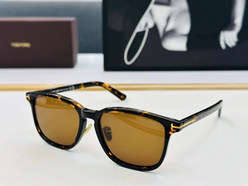 FlexibleFit Tom Ford Sunglasses 282327