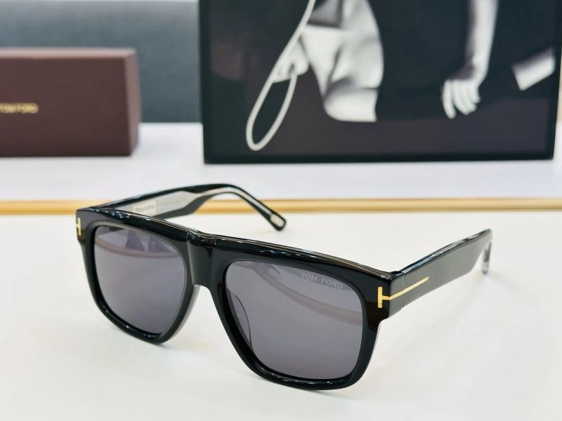 Tom Ford Sunglasses Efficient 282318