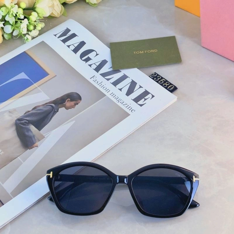 FlexibleFit Tom Ford Sunglasses 282317