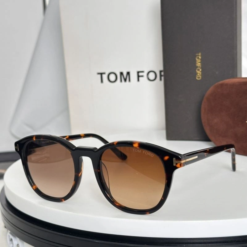 Durable Tom Ford Sunglasses 282312