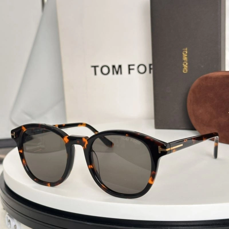Durable Tom Ford Sunglasses 282312