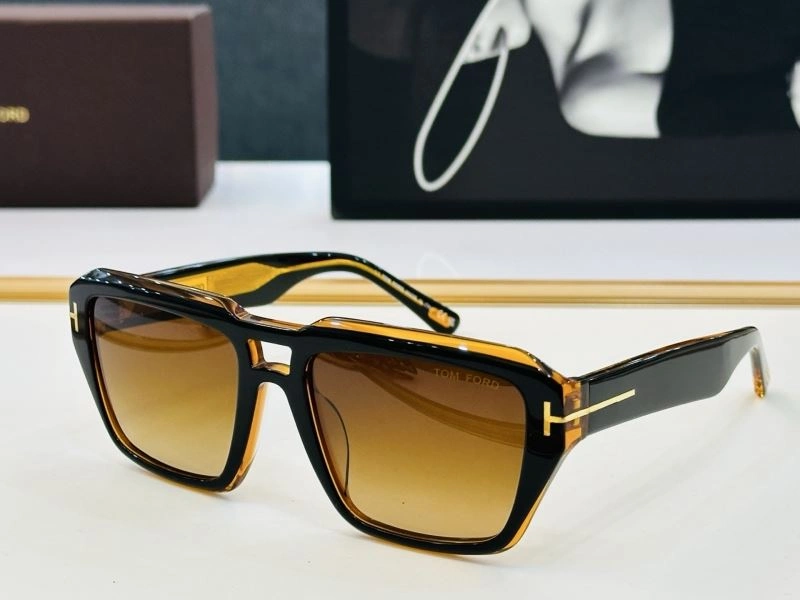 TravelReady Tom Ford Sunglasses 282311