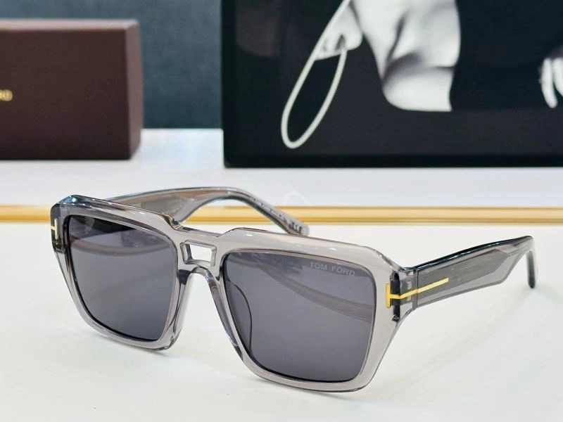 TravelReady Tom Ford Sunglasses 282311