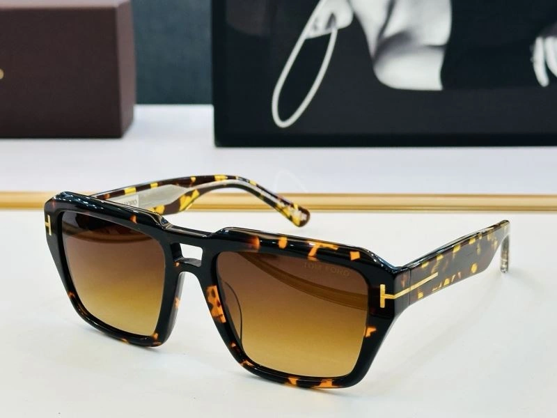 TravelReady Tom Ford Sunglasses 282311