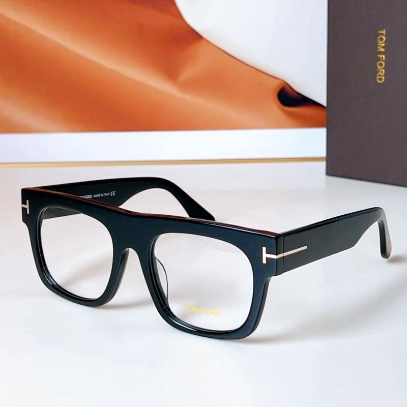 Stylish Tom Ford Sunglasses 282306