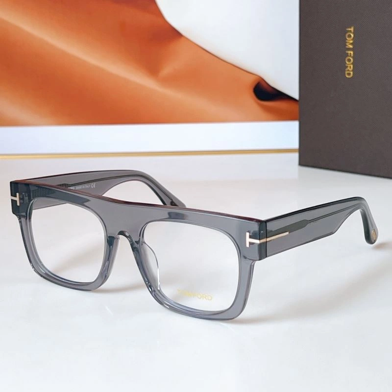 Stylish Tom Ford Sunglasses 282306
