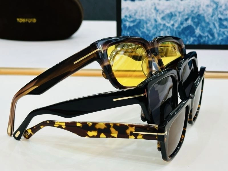 Tom Ford Sunglasses DailyWear 282365