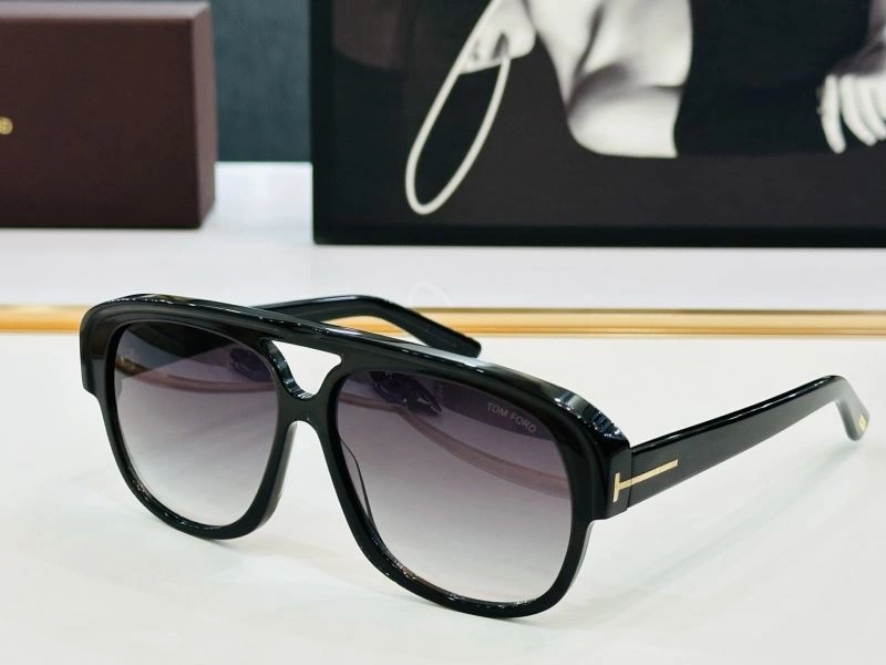 Efficient Tom Ford Sunglasses 282369