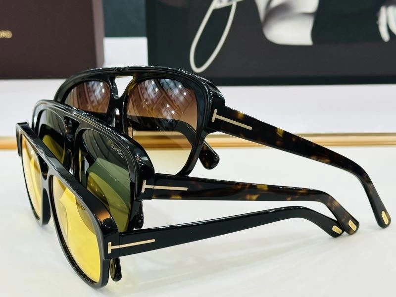 Efficient Tom Ford Sunglasses 282369