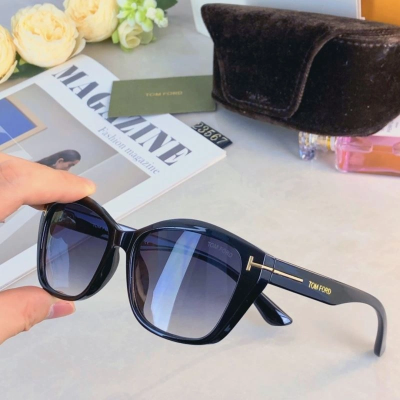 Resilient Tom Ford Sunglasses 282356