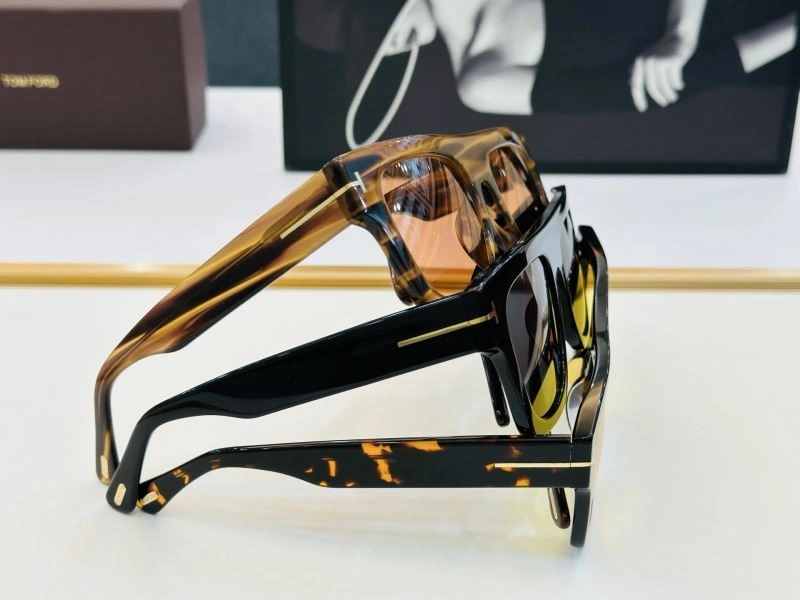 ModernLook Tom Ford Sunglasses 282374
