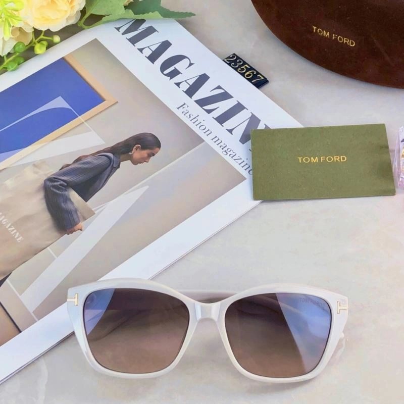 Durable Tom Ford Sunglasses 282355