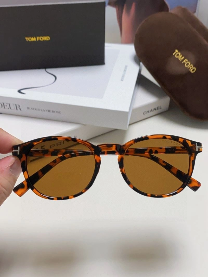 WaterResistant Tom Ford Sunglasses 282345
