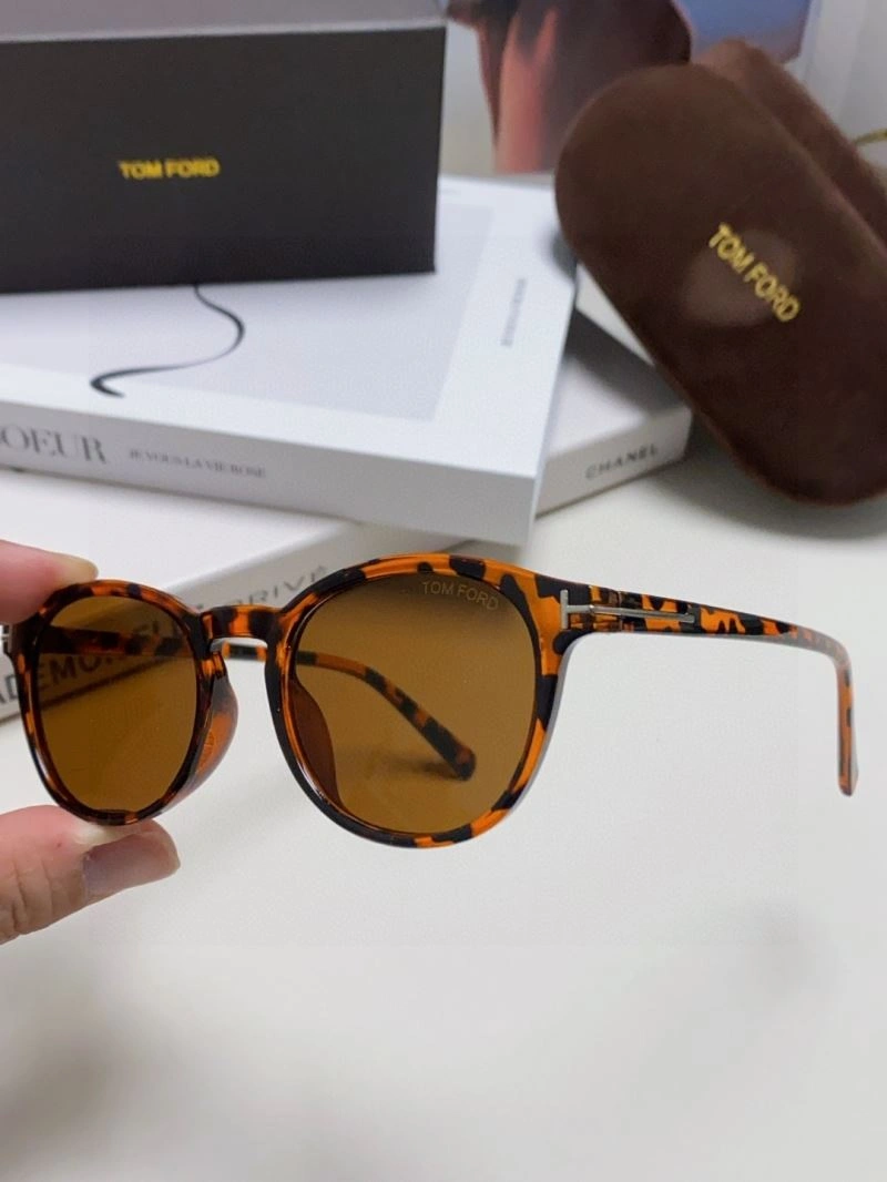WaterResistant Tom Ford Sunglasses 282345