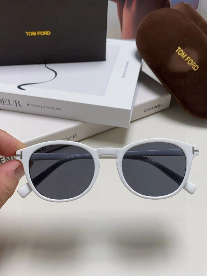 Tom Ford Sunglasses EasyMatch 282348