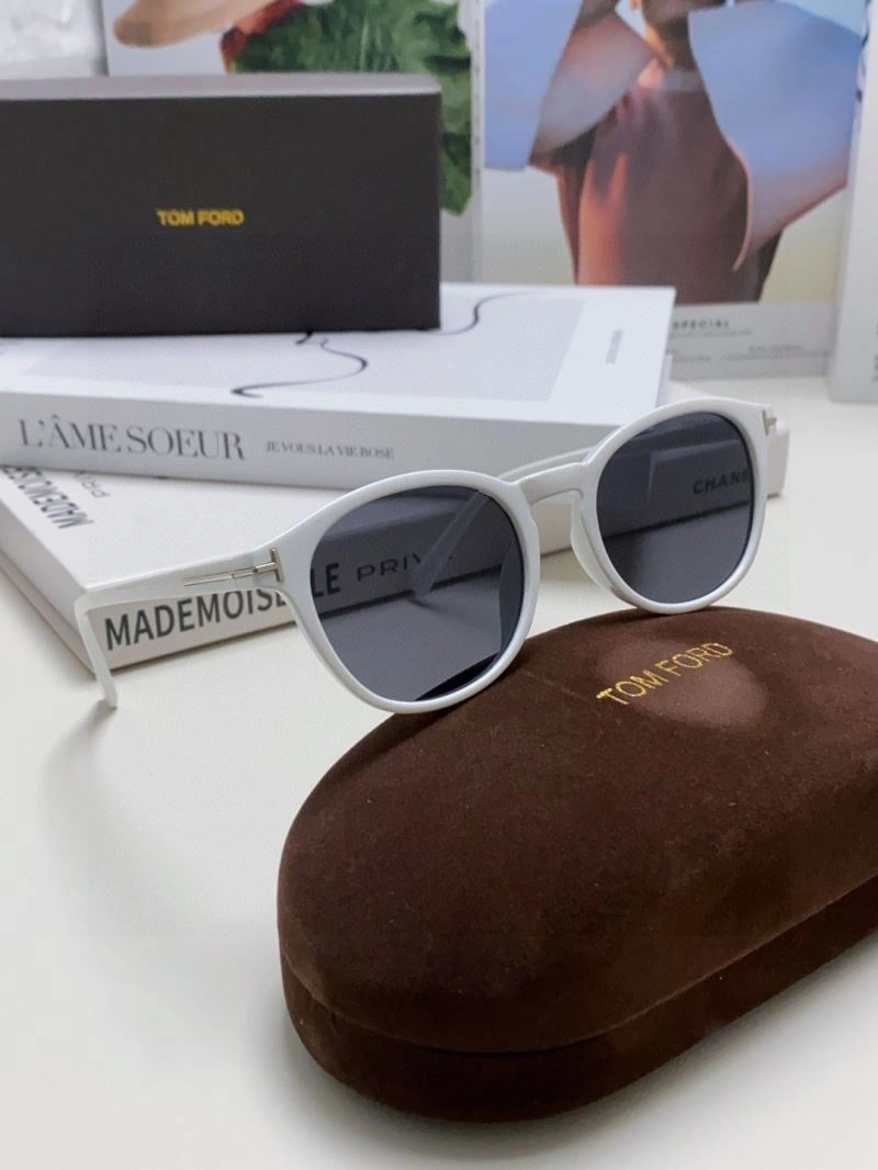 Tom Ford Sunglasses EasyMatch 282348