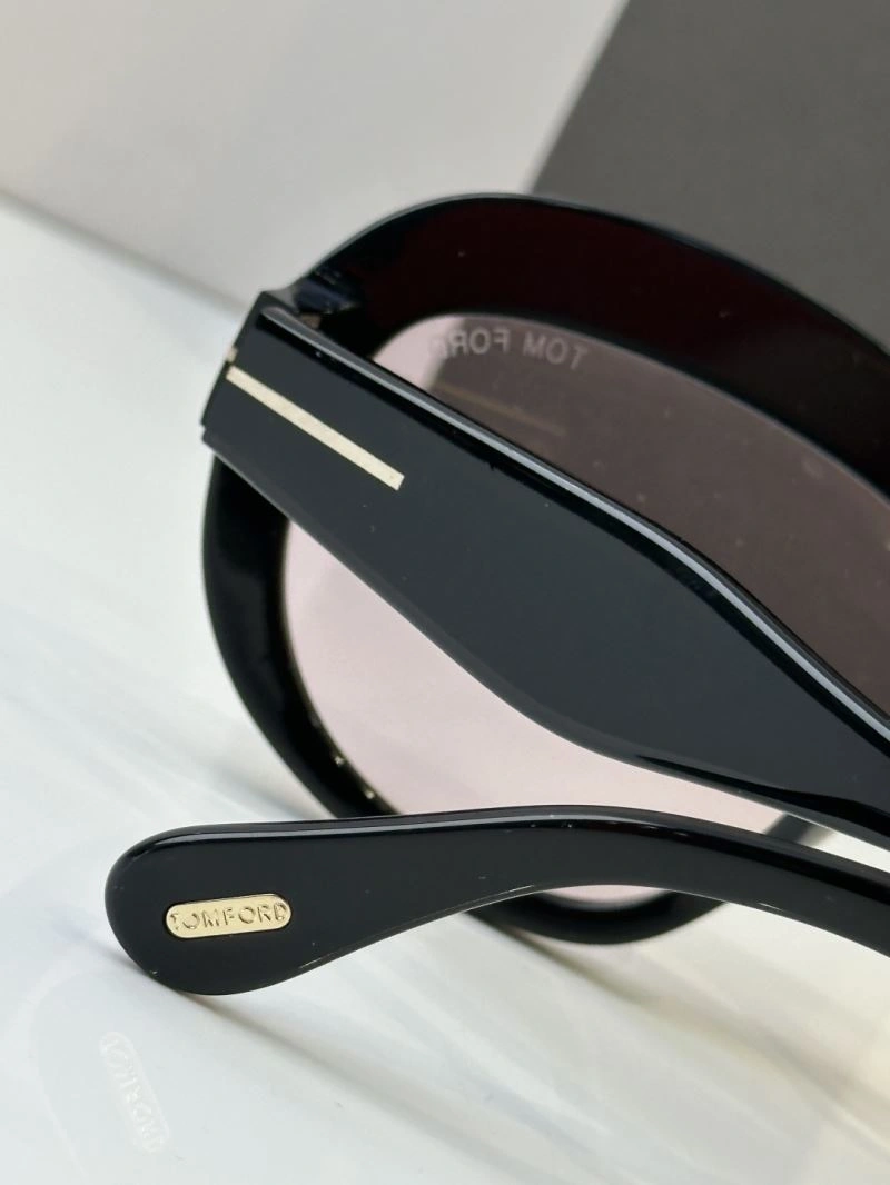 Tom Ford Sunglasses Lightweight 282412