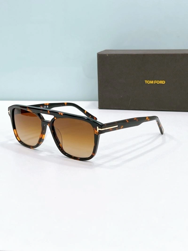 Tom Ford Sunglasses WrinkleFree 282408
