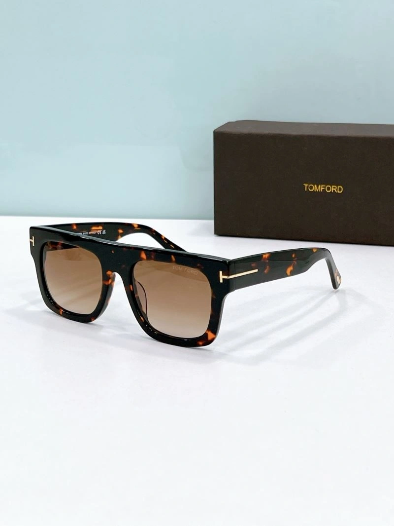Tom Ford Sunglasses UrbanStyle 282417