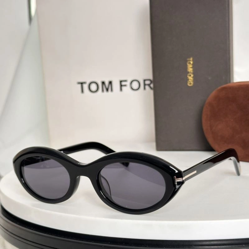 FashionForward Tom Ford Sunglasses 282402