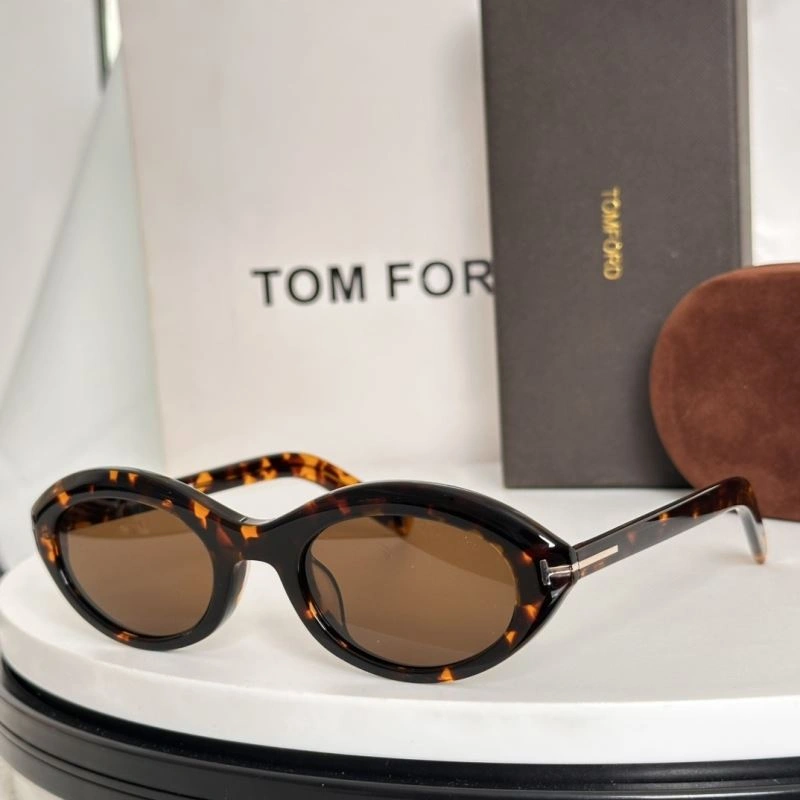 FashionForward Tom Ford Sunglasses 282402