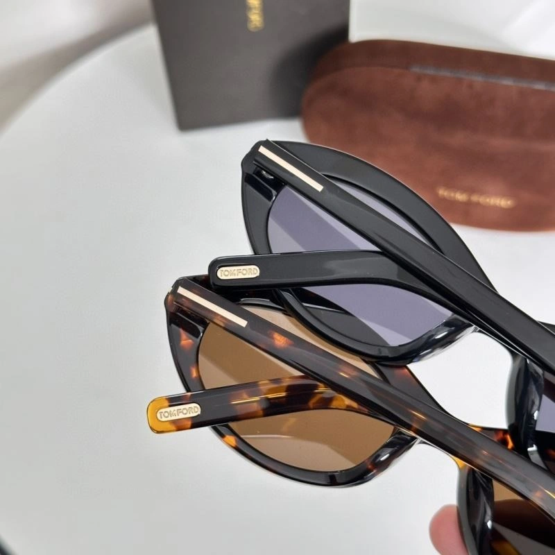 FashionForward Tom Ford Sunglasses 282402