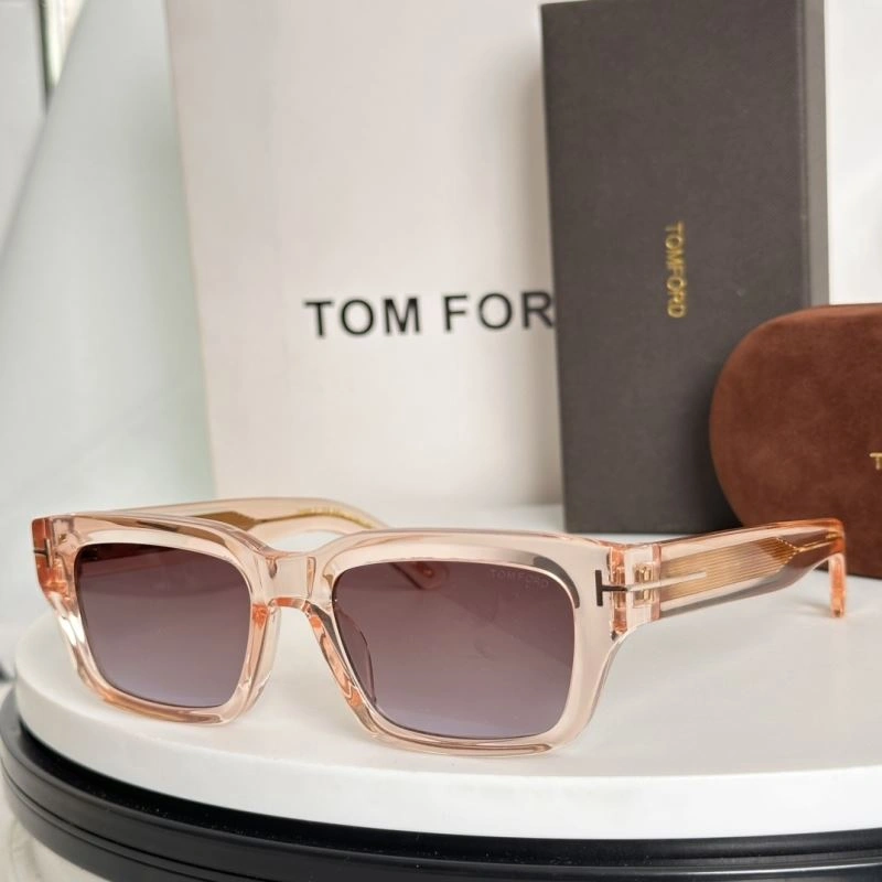 Tom Ford Sunglasses WellDesigned 282390