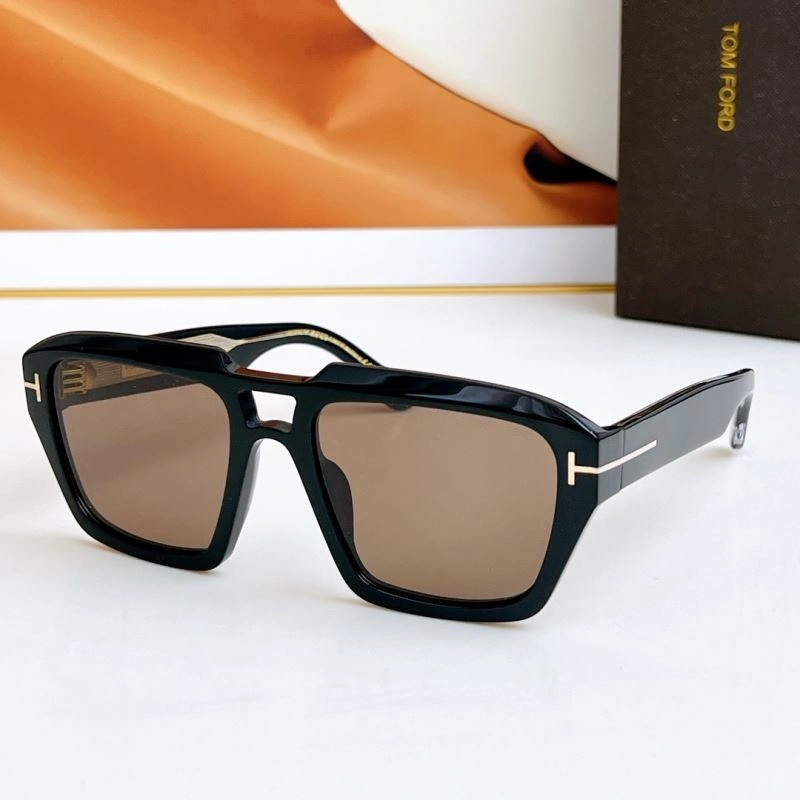 Durable Tom Ford Sunglasses 282398