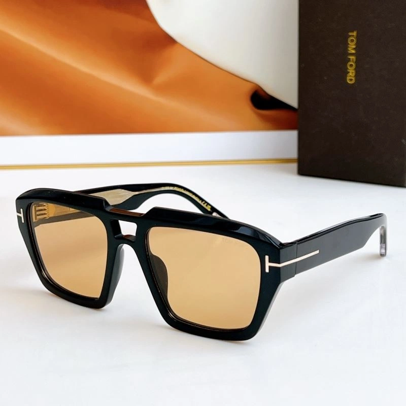Durable Tom Ford Sunglasses 282398