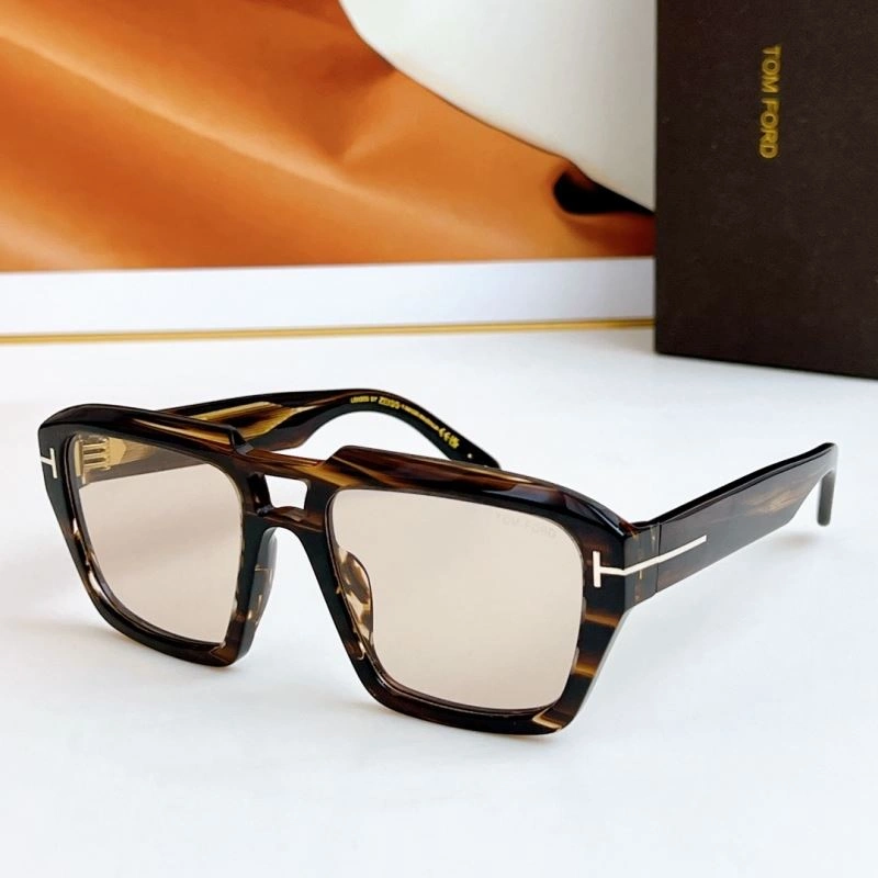 Durable Tom Ford Sunglasses 282398