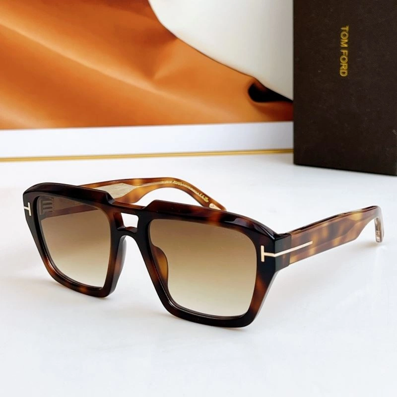 Durable Tom Ford Sunglasses 282398
