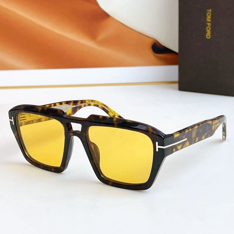 Durable Tom Ford Sunglasses 282398