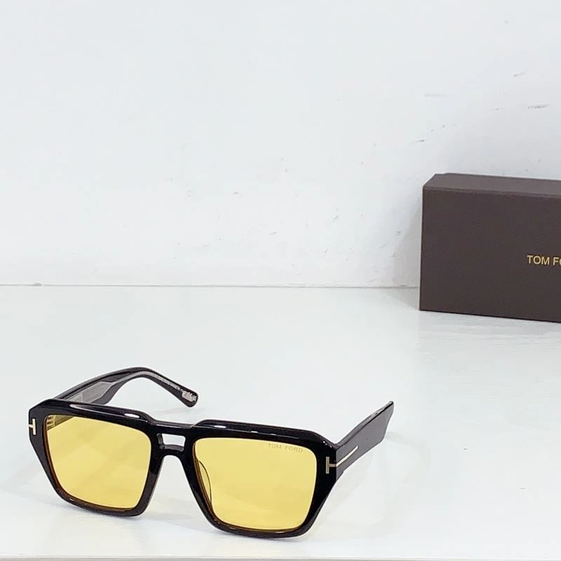 Tom Ford Sunglasses ZipUp 282383