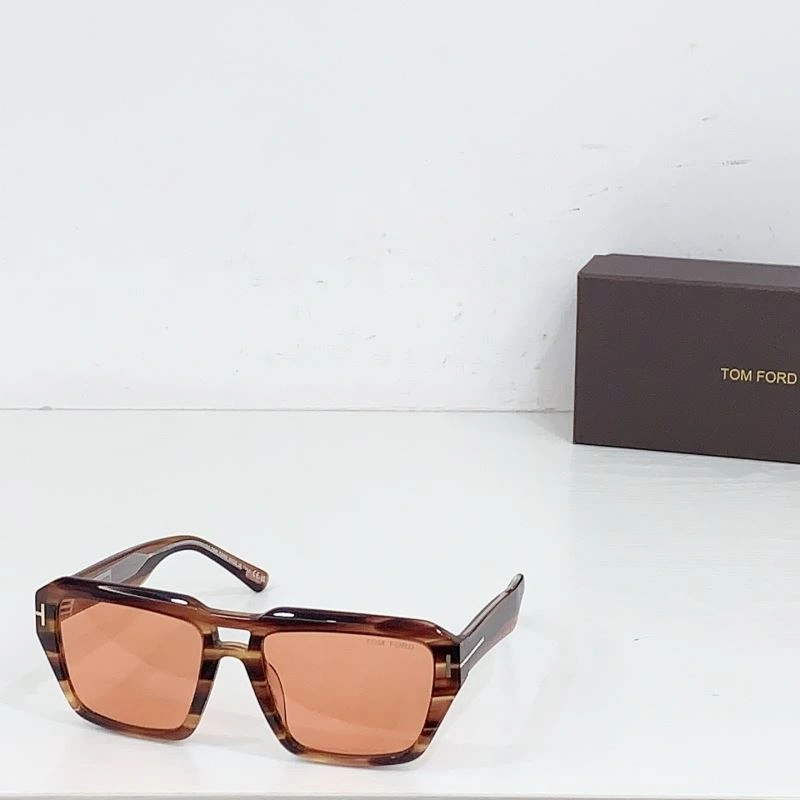 Tom Ford Sunglasses ZipUp 282383