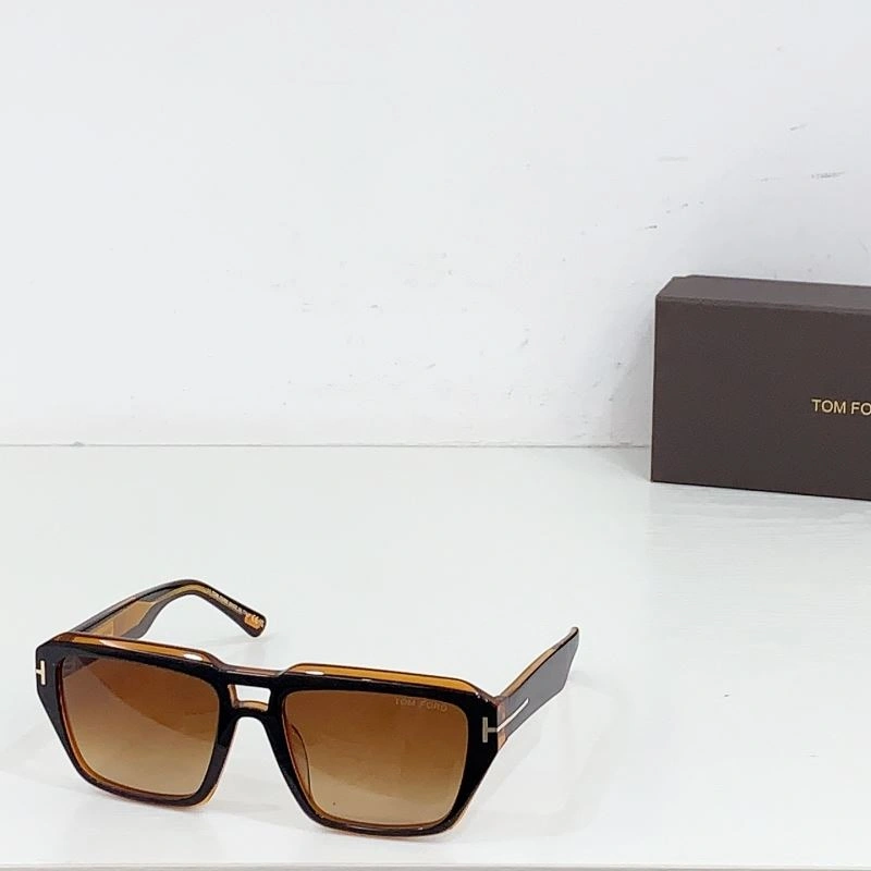 Tom Ford Sunglasses ZipUp 282383