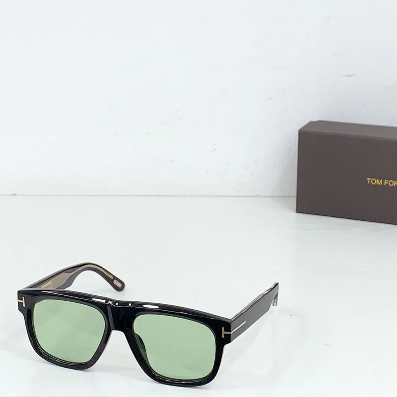 Durable Tom Ford Sunglasses 282382