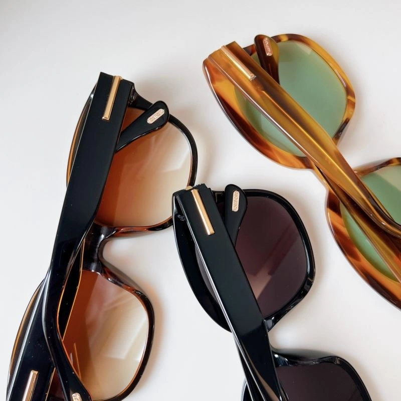 Effortless Tom Ford Sunglasses 282385