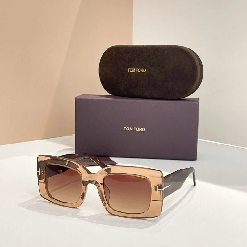 Tom Ford Sunglasses TravelReady 282376