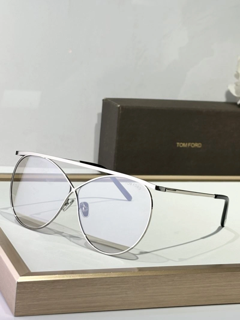 Tom Ford Sunglasses StreetReady 282359