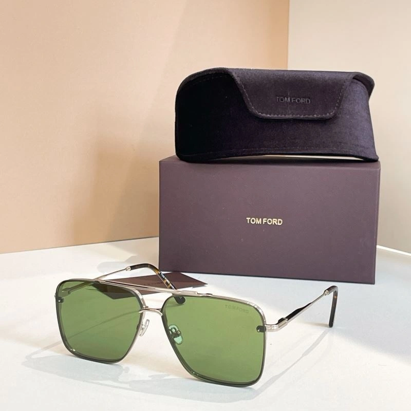 Vibrant Tom Ford Sunglasses 282350