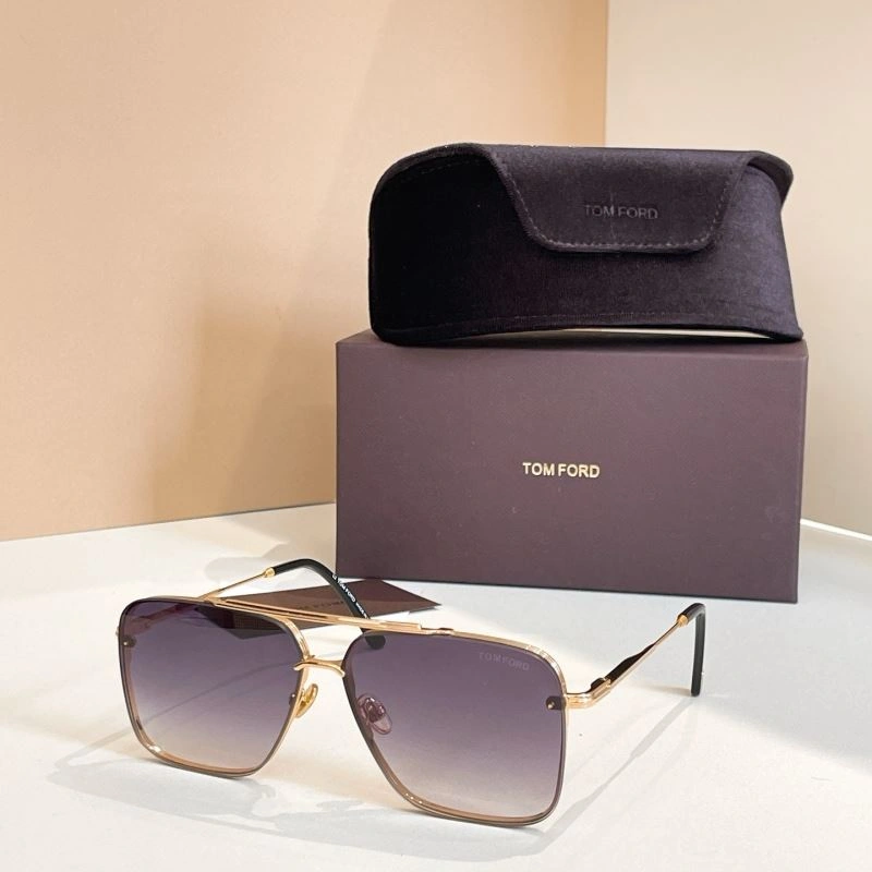 Vibrant Tom Ford Sunglasses 282350