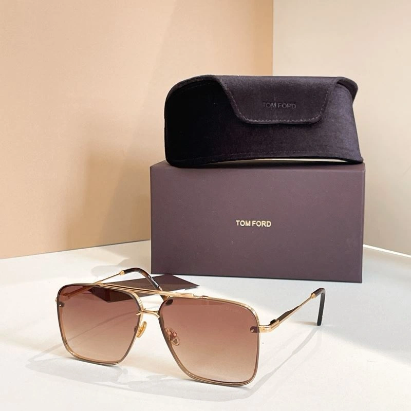 Vibrant Tom Ford Sunglasses 282350